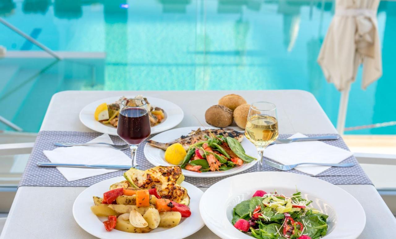 Lark Hotel Дар ес Саалам Екстериор снимка